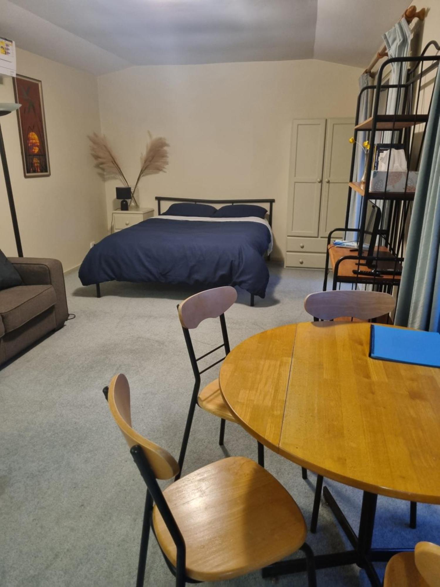 Garden Dreams Bungalow Blackburn 外观 照片